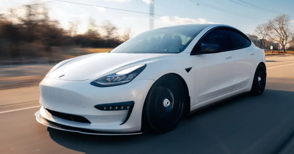 tesla-model-y-effet-vitesse