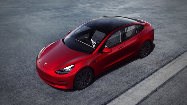 Nouvelle Tesla Model 3 Variante pour l'Europe - propulsion arrière