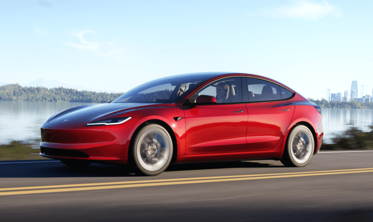 Tesla Model 3 Große Reichweite : Technische Daten, Reichweite